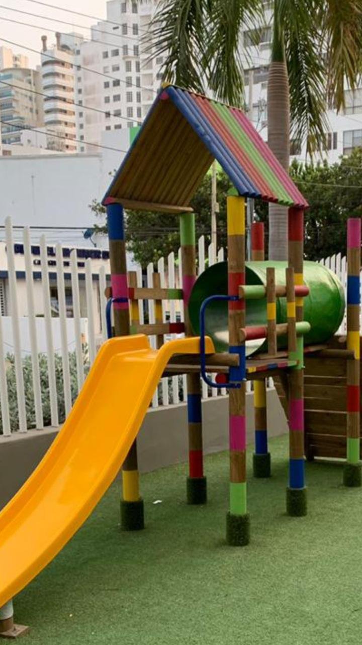 Parque infantil urbano